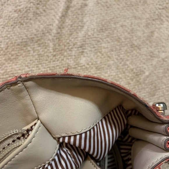 Nine West “9’s” coral satchel - Picture 12 of 16